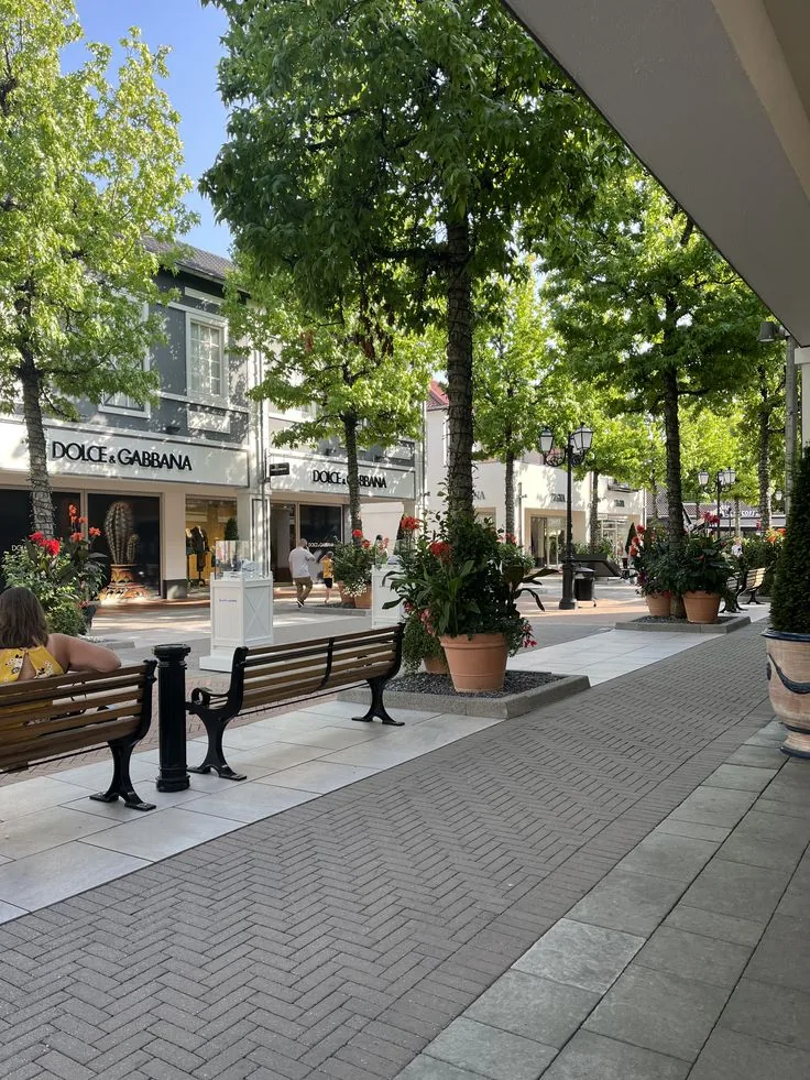 Retail Plaza